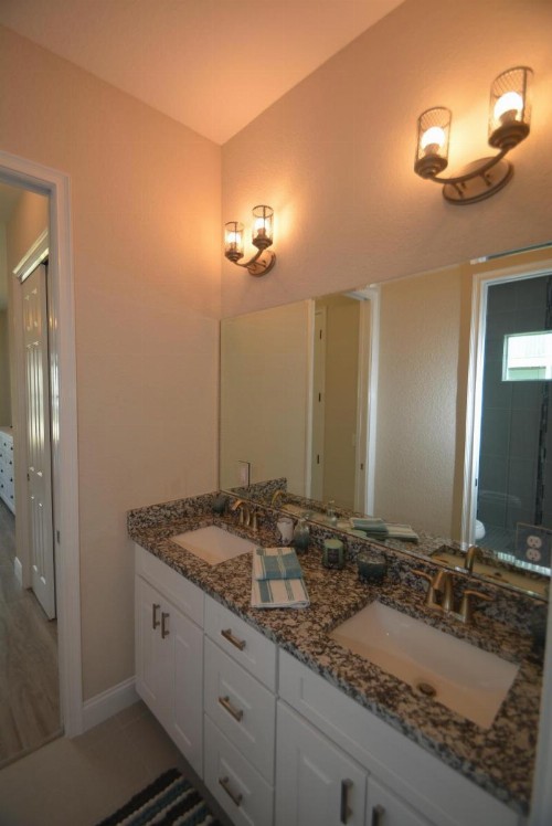 Legasea a gorgeous 5 bed4 Bath Luxury Beach House Hot Tub Fenced Yard - image 11