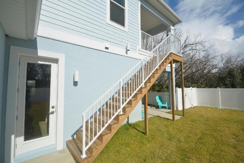 Legasea a gorgeous 5 bed4 Bath Luxury Beach House Hot Tub Fenced Yard - image 6