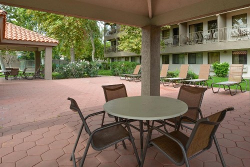 Holiday Inn Express Palm Desert an IHG Hotel - image 7