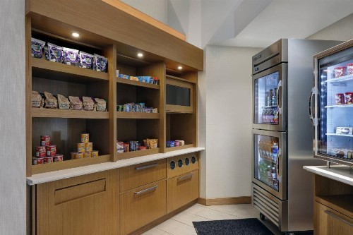 SpringHill Suites by Marriott Palm Desert - image 22