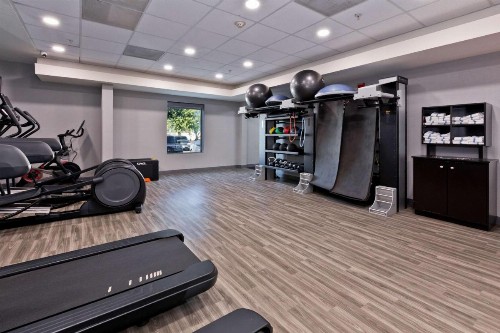 Hampton Inn & Suites Palm Desert - image 17