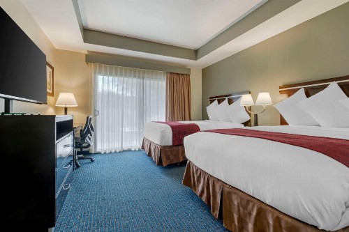 Best Western Plus Palm Desert Resort - image 41