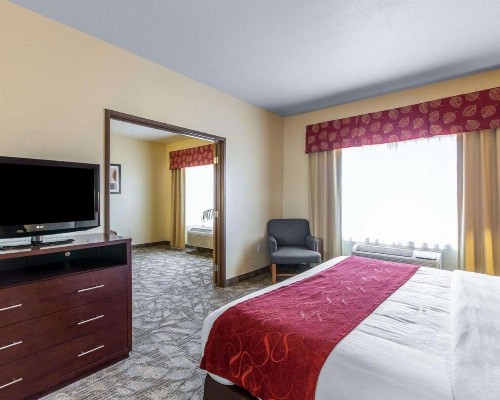 Comfort Suites Palm Desert I-10 - image 17