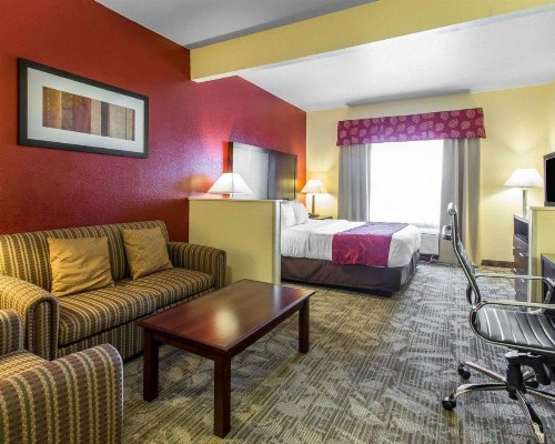 Comfort Suites Palm Desert I-10 - image 27