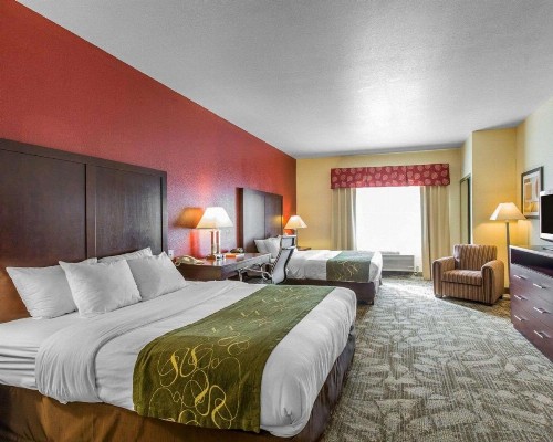 Comfort Suites Palm Desert I-10 - image 3