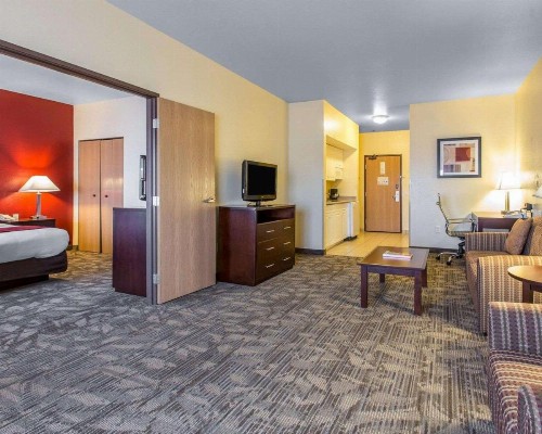Comfort Suites Palm Desert I-10 - image 32