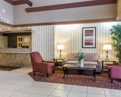 Comfort Suites Palm Desert I-10 - image 9