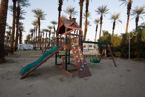Palm Springs Camping Resort Cottage 1 - image 10