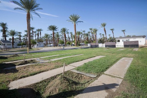 Palm Springs Camping Resort Cottage 2 - image 10