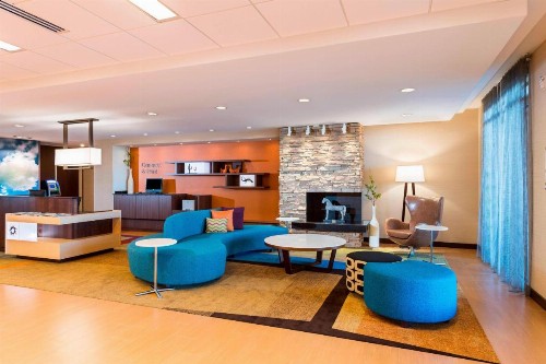 Fairfield Inn & Suites by Marriott Palm Desert - image 1