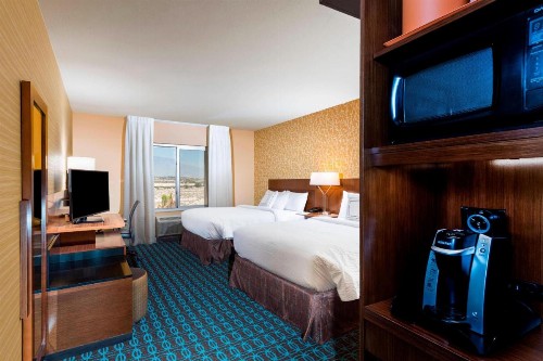 Fairfield Inn & Suites by Marriott Palm Desert - image 7