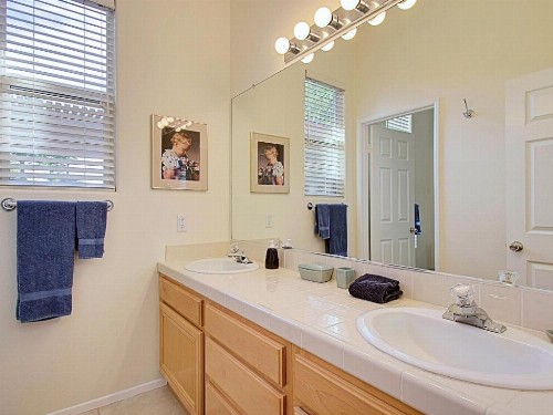 Whitehawk At Palm Desert - image 9