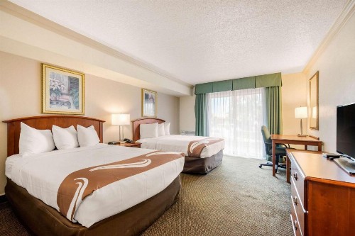Quality Inn & Suites Tarpon Springs South - image 14