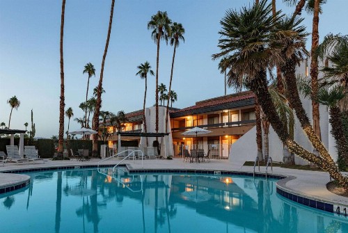 Travelodge By Wyndham Palm Springs