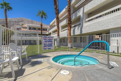 Motel 6-Palm Springs CA - Downtown - image 39