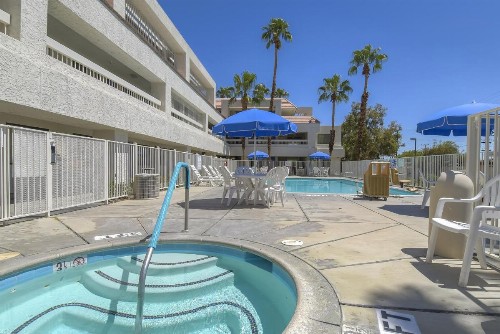Motel 6-Palm Springs CA - Downtown - image 6