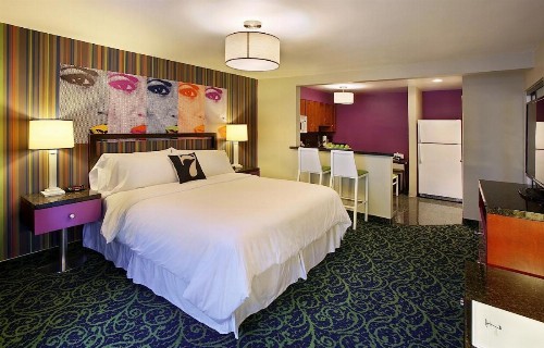 7 Springs Inn & Suites - image 11