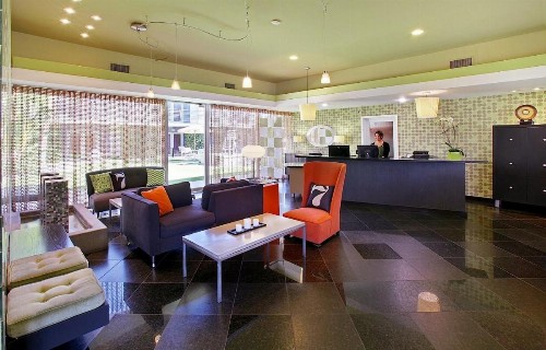 7 Springs Inn & Suites - image 4