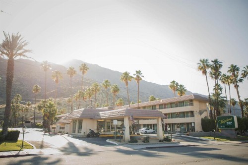 Vagabond Motor Hotel - Palm Springs - image 4