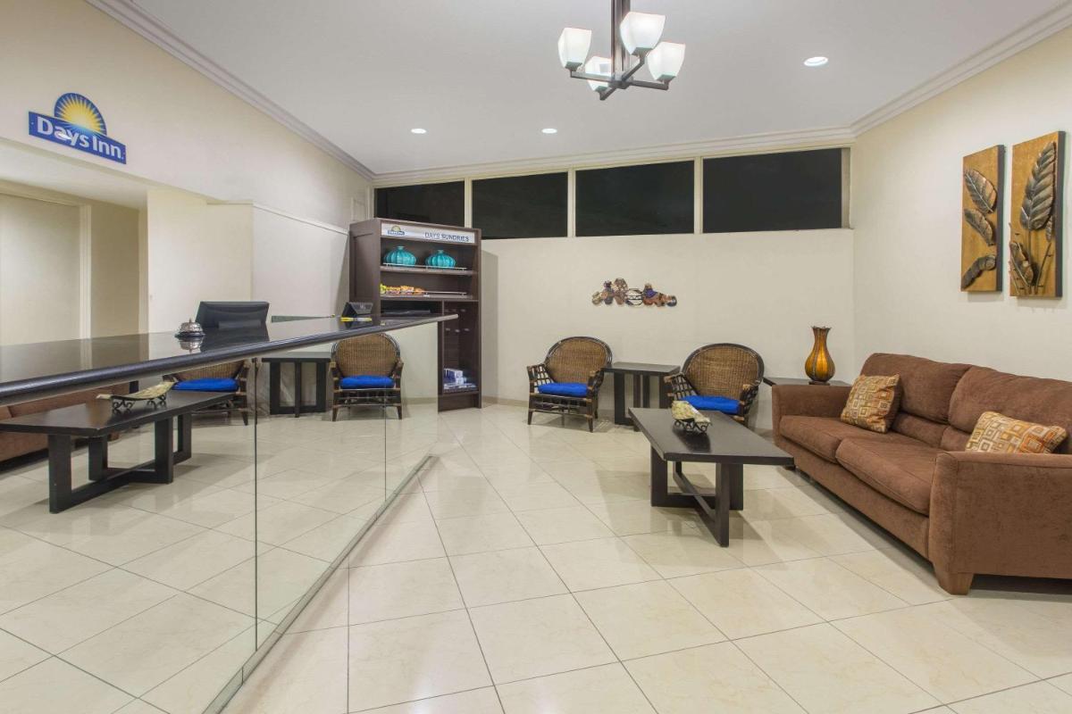 Days Inn by Wyndham Palm Springs - image 7