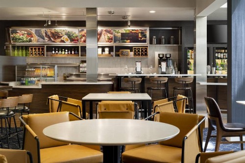 Courtyard by Marriott Palm Springs - image 31