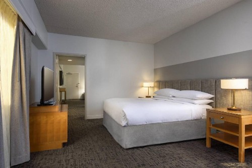 Renaissance Palm Springs Hotel - image 17
