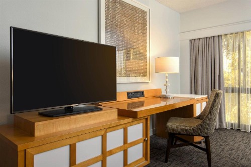 Renaissance Palm Springs Hotel - image 36