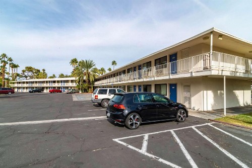 Motel 6-Palm Springs CA - East - Palm Canyon - image 10