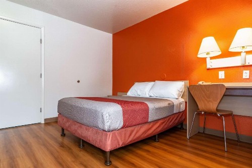 Motel 6-Palm Springs CA - East - Palm Canyon - image 19