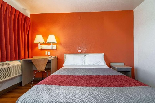 Motel 6-Palm Springs CA - East - Palm Canyon - image 34