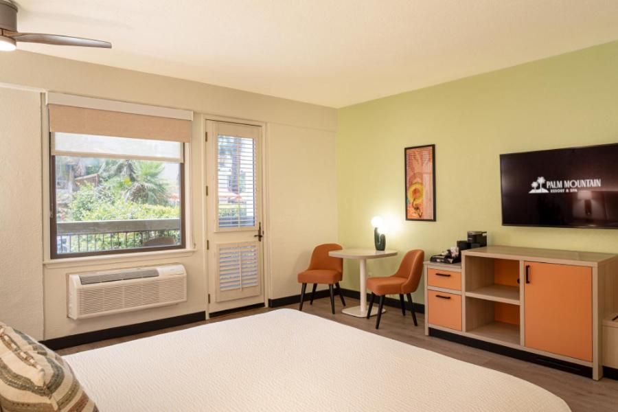 Palm Mountain Resort & Spa - image 3