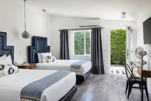 The Palm Springs Hotel - image 21