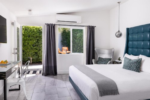 The Palm Springs Hotel - image 28