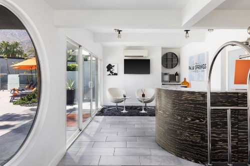The Palm Springs Hotel - image 7