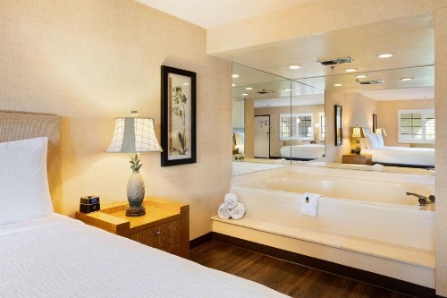 Best Western Plus Las Brisas Hotel - image 16