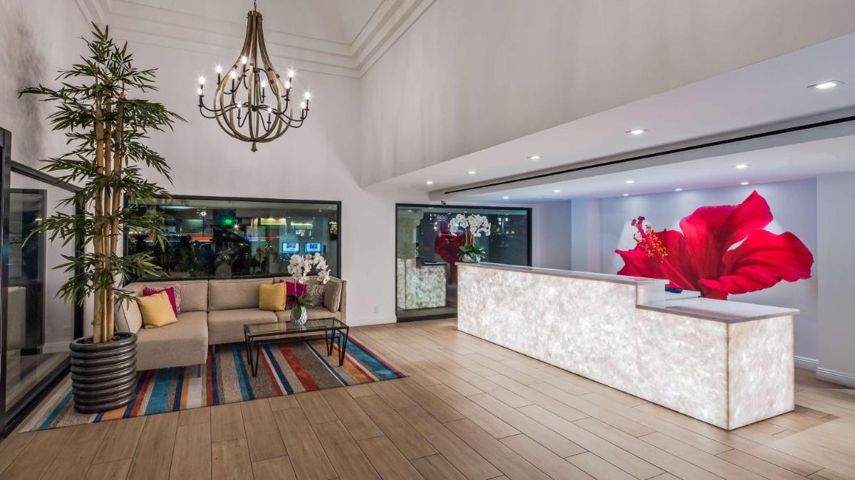 Best Western Plus Las Brisas Hotel - image 2