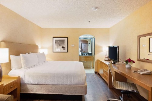 Best Western Plus Las Brisas Hotel - image 21