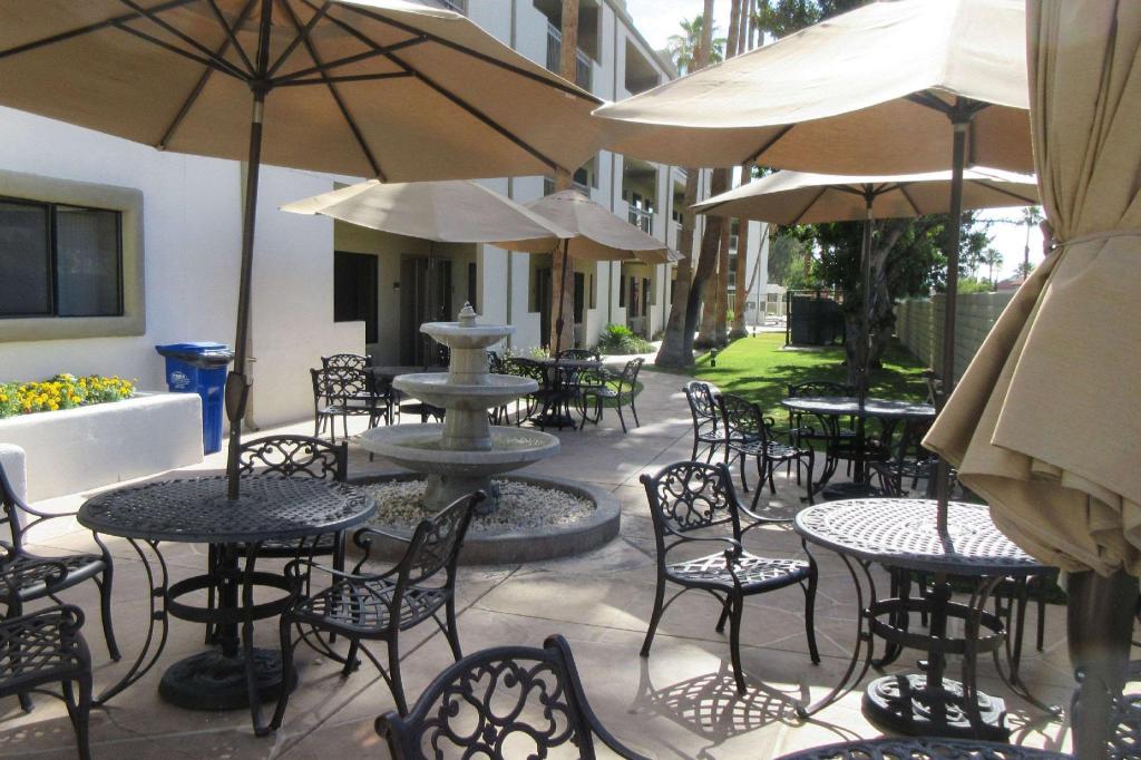 Quality Inn Palm Springs Downtown - image 3