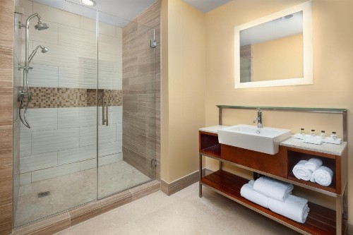 Movie Colony Hotel - image 9