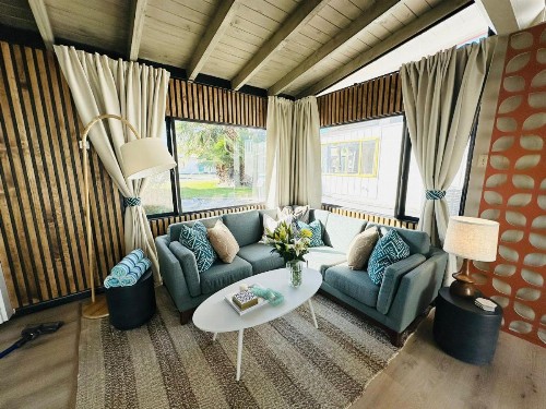 A PLACE IN THE SUN Garden Hotel - Big Units with Privacy Gardens & Heated Pool & Spa in 1 Acre Park Prime Location PET Friendly TOP Midcentury Modern Boutique Hotel - image 27