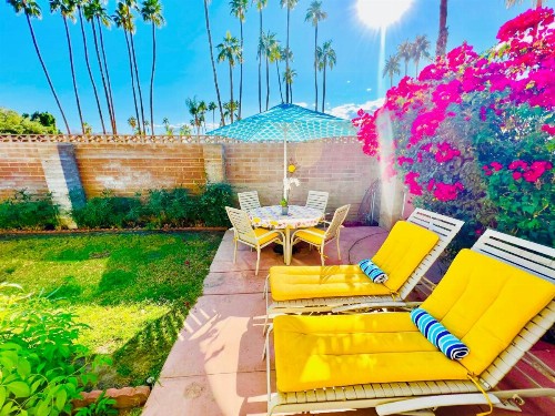 A PLACE IN THE SUN Garden Hotel - Big Units with Privacy Gardens & Heated Pool & Spa in 1 Acre Park Prime Location PET Friendly TOP Midcentury Modern Boutique Hotel - image 33