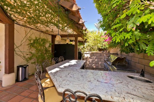 La Maison Hotel - image 36