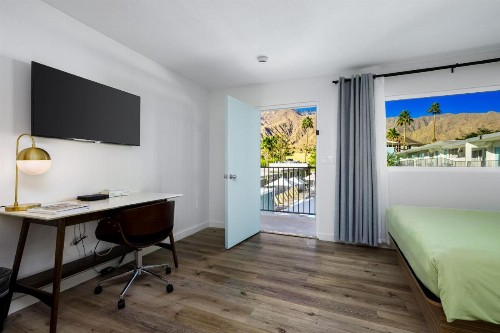 Skylark Hotel - image 13