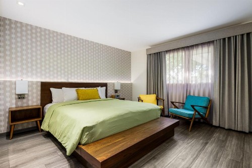 Skylark Hotel - image 20