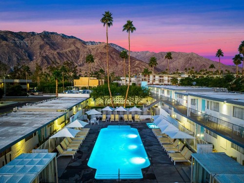 Skylark Hotel - image 21