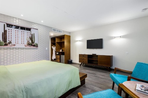 Skylark Hotel - image 23