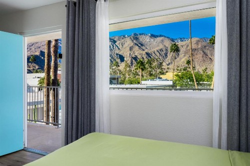 Skylark Hotel - image 25