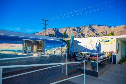 Skylark Hotel - image 46