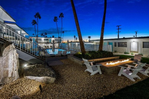 Skylark Hotel - image 50