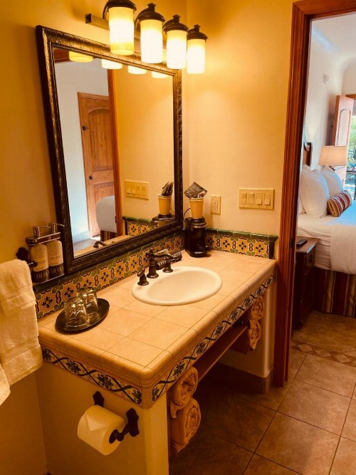 Los Arboles Hotel - image 19